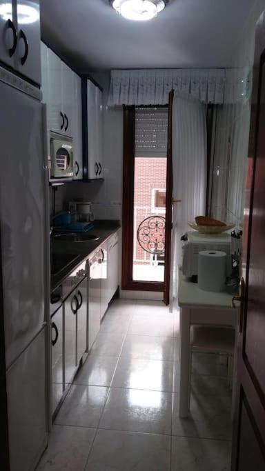 Piso En La Playa Apartment โนฮา ภายนอก รูปภาพ