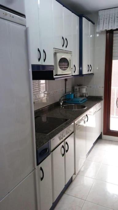 Piso En La Playa Apartment โนฮา ภายนอก รูปภาพ
